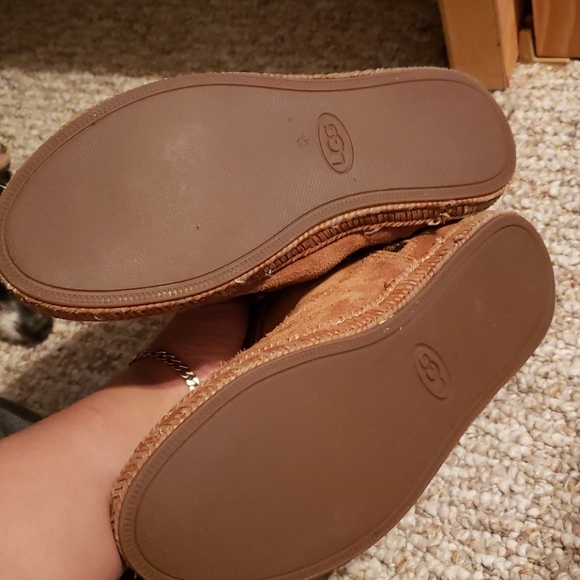 Boots - Picture 3 of 4